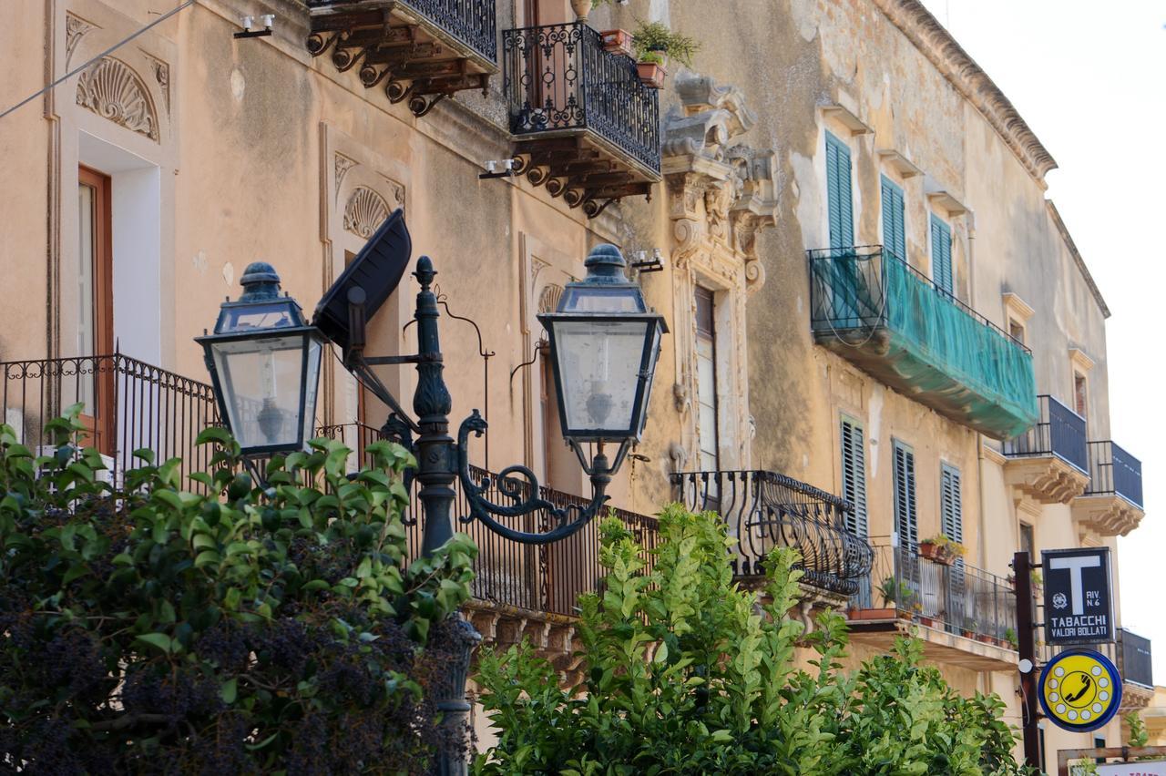 Il Cortile Del Marchese Beccadelli Bed & Breakfast Sambuca di Sicilia Bagian luar foto